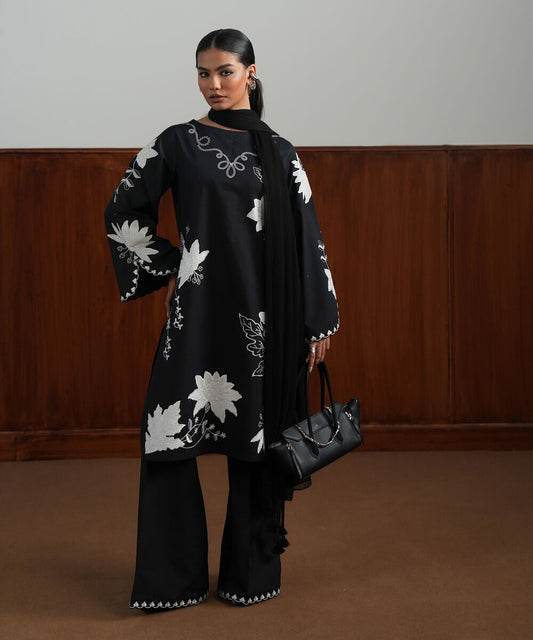 3 Piece - Embroidered Lawn Suit
