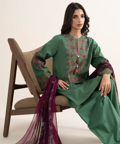 3 Piece - Embroidered Lawn Suit
